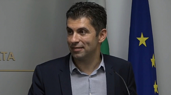 Кирил Петков ще посети Гърция заради старта на газовата връзка с България