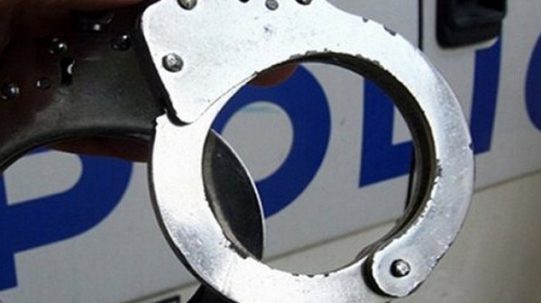 След акция: Арестуваха полицай в Казанлък, обвинен за кражба