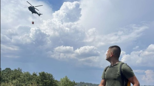 Огнената стихия край Рилския манастир се възобнови – намесиха се и военните