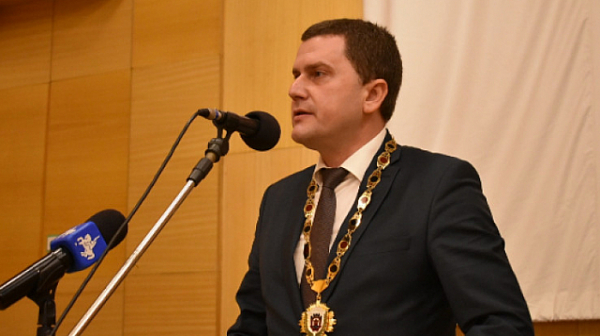 Кмет на годината стана градоначалникът на Перник