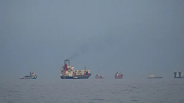 Гръцки кораб е бил атакуван в Ормузкия проток