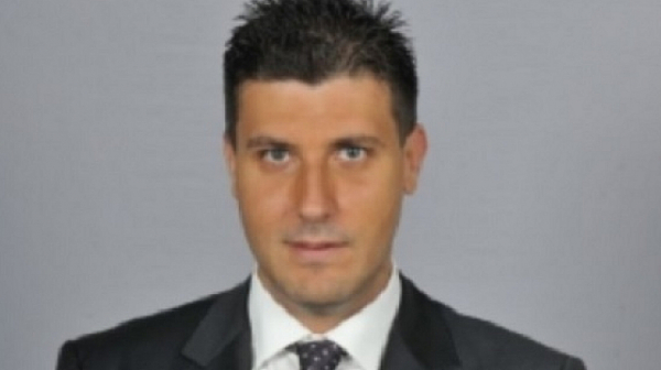 Председателят на синдиката в ДНСК напуска ГЕРБ и иска проверка на сараите в ”Росенец”