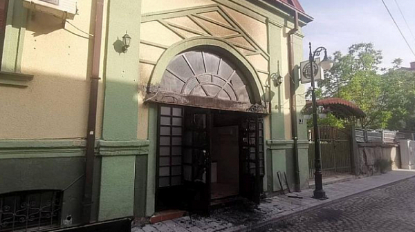 Задържаха певец за палежа на българския културен дом „Иван Михайлов“ в Битоля