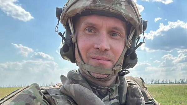 Главният редактор Юрий Бутусов стана войник на фронта, истини за войната от окопите в Украйна
