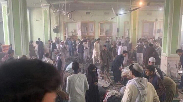 Нова атака над поклонници в Афганистан. Загиналите - най-малко 16