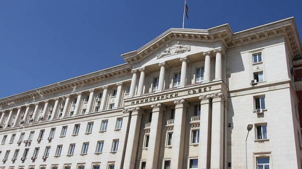 Кабинетът “Донев” обсъжда допълнителни разходи за три министерства