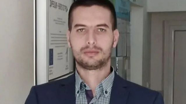 Кметът на Огняново пребит от хотелиер с незаконни сонди