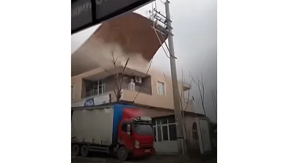 Силна буря опустоши западната част на Турция – пет жертви, десетки щети