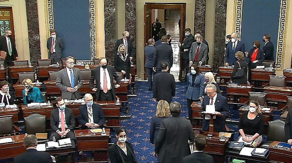 Сенатори на САЩ изразиха съмнения за целесъобразността на операцията срещу Венецуела