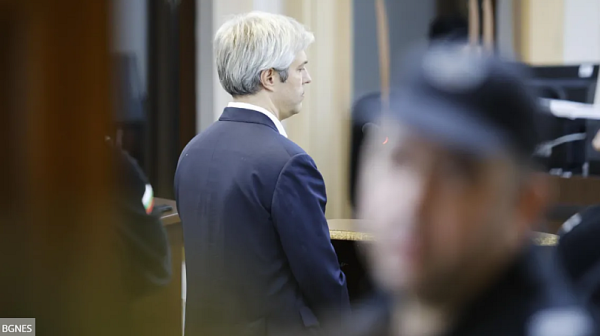 Коцев и Барбутов преместени в Софийския затвор без съдебно разпореждане