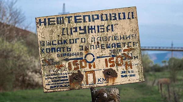 Европейски експерти инспектират повредения нефтопровод „Дружба“ в Украйна