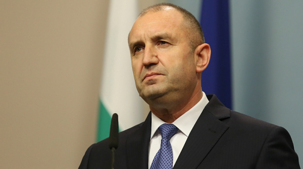 Радев: Българското общество доказа, че е достатъчно силно да се противопостави на корупцията и авторитаризма