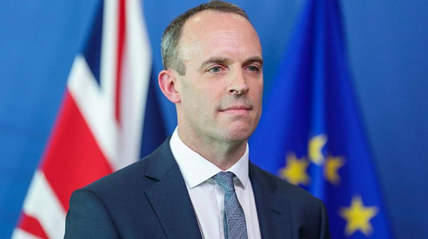 Британският вицепремиер се оттегли от поста си след обвинения в тормоз