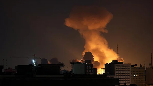 САЩ удариха с 900-килограмови бомби ядрени обекти и складове с боеприпаси в Исфахан