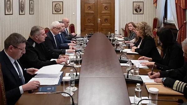 Няма преки рискове за България заради Близкия изток, отчете среща президент–отбрана