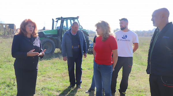 Семейство фермери от Великотърновско към вицепрезидента Йотова: Убива ни административният рекет. Помагайте!