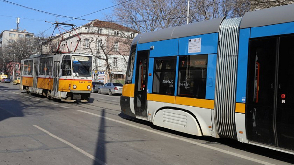 Автобусите в София се разреждат, ако спре газа