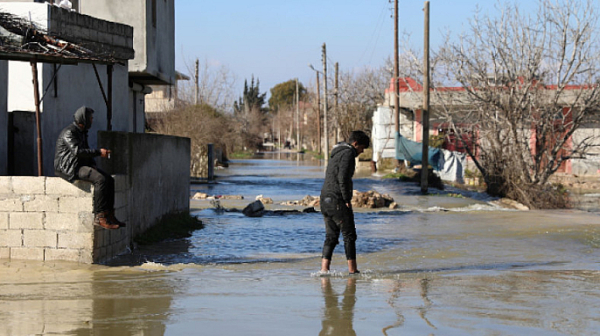 Водната стихия в Турция: Порои отново предизвикаха наводнения на много места в страната