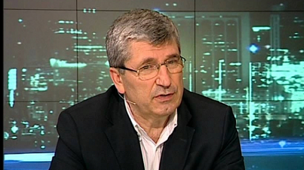 Илиян Василев: Пеевски управлява България чрез Борисов, Гешев е негов избор