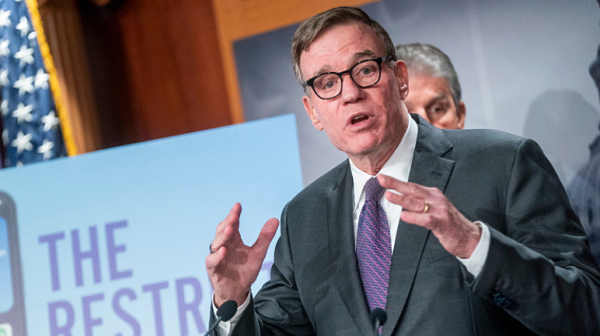 Сенатор на САЩ сравни американския „мирен план“ за Украйна с отстъпки към Хитлер