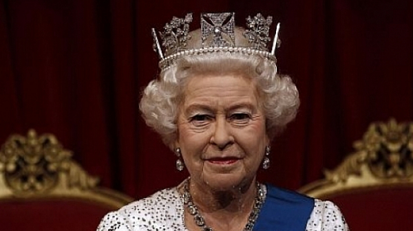 Кралица Елизабет Втора съгласна Принц Хари и Меган да живеят независими
