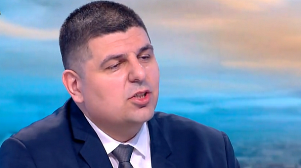Ивайло Мирчев: Борисов предупреждава: “Опичайте си акъла, за да не отидем на избори по моите правила”