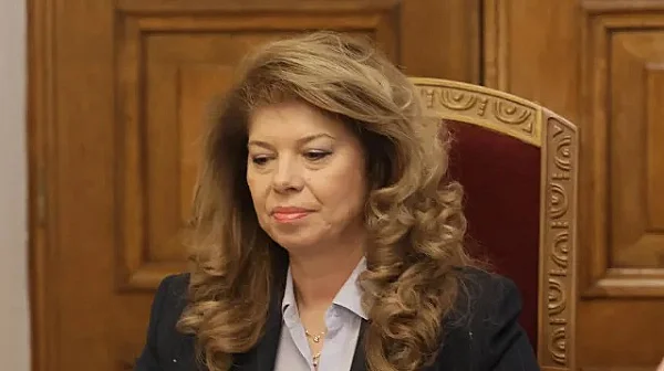 Президентът продължава консултациите с партиите. Наред са ДПС-Ново начало, БСП-Обединена левица и ИТН