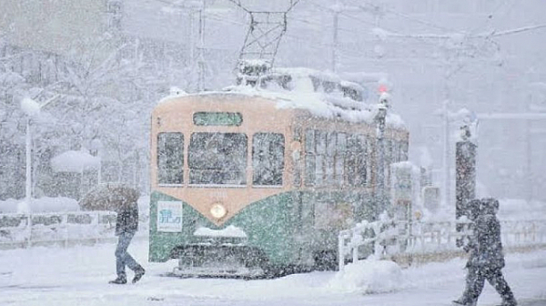 Над 3000 домакинства останаха без ток в Япония заради обилни снеговалежи