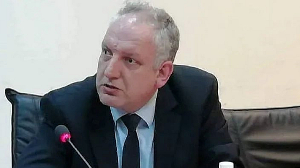 Конституционалист: Няма как да има избори в края на март