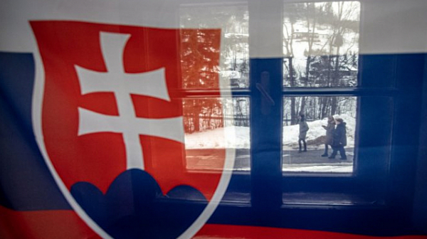 Вътрешният министър на Словения подаде оставка