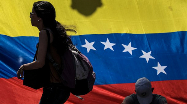 Обявиха венецуелския посланик в ЕС за персона нон грата