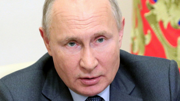 Руските миротворци ще се изтеглят от Казахстан, след като изпълнят мисията си, увери Путин