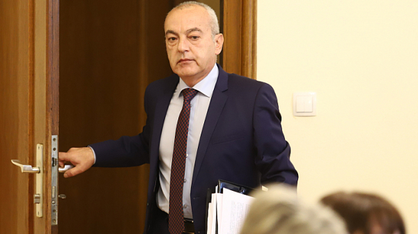 Гълъб Донев свиква извънредно заседание на МС утре, ще представи отчет за работата на служебния кабинет