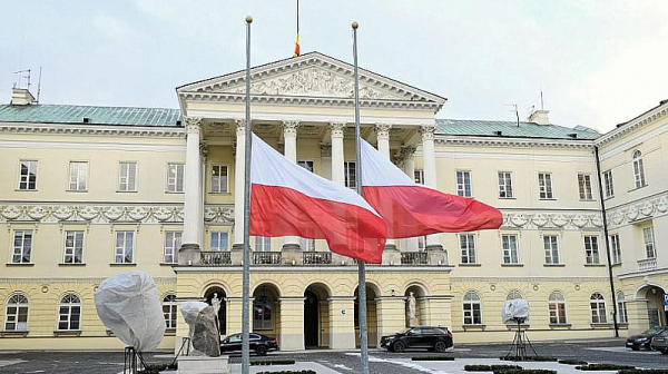 Трудни времена за Полша след избора на новия президент