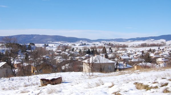 Ясна петъчна нощ, слънчев, но студен уикенд