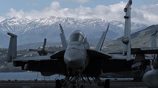 Арестуваха поляк по подозрение в шпионаж около военна база на остров Крит