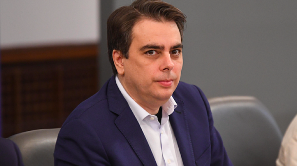Асен Василев съди свидетел по делото „Коцев“ за клевета и набедяване