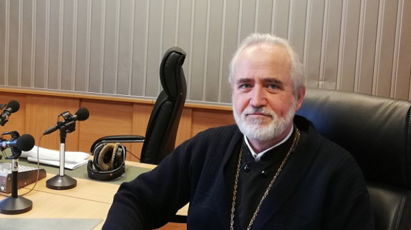 Отец Йордан Божилов: Тъжно е, че две православни държави воюват. Но все пак - Русия е агресор, Украйна се защитава