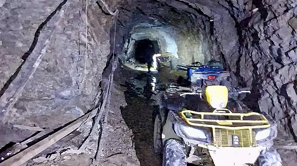 Помещения от мина със скрити наркотици откриха ГДБОП и ДАНС