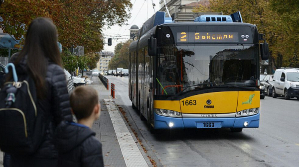 Заплатите в градския транспорт в София свършват още през февруари