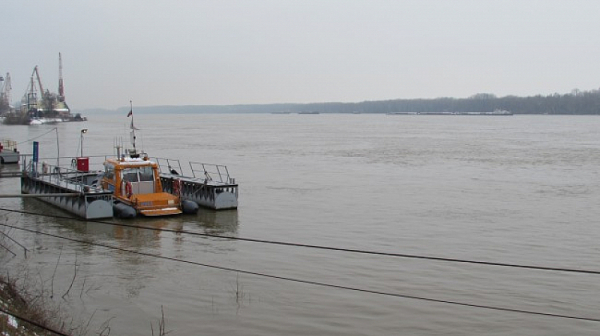 Спря ферибота Оряхово – Бекет заради ниското ниво на река Дунав