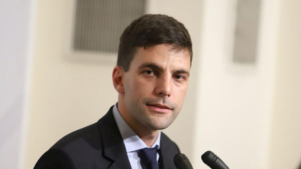 Никола Минчев: Няма договорка за смяна на министри