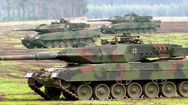 Украйна поиска Германия първа да достави танкове на Киев, за да настъпи в Донбас и Крим