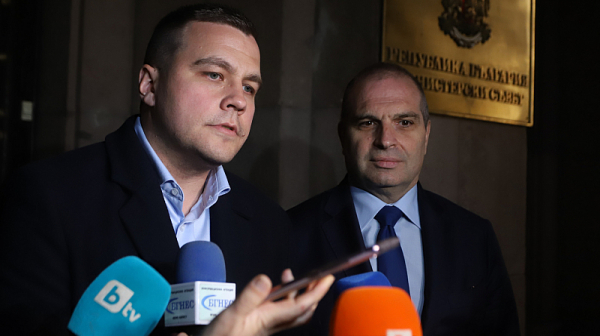 Безрезултатен двучасов коалиционен съвет за военната помощ за Украйна, топката днес е в депутатите