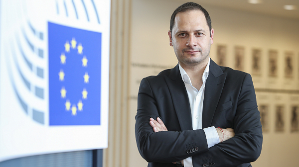 Петър Витанов: България се превърна в сапьора на Европейския съюз