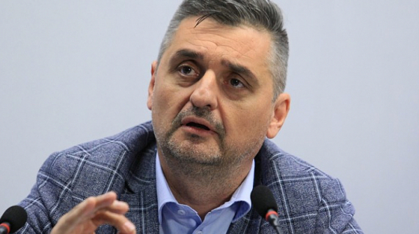 Кирил Добрев иска спешен пленум на БСП за отхвърляне на Конституция на ГЕРБ