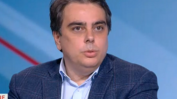Асен Василев: Като спрем корупцията, милиардите ще отиват за хората, а не за бентлита и ролсройси