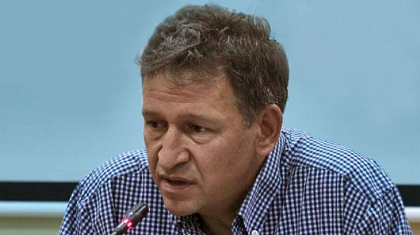Д-р Стойчо Кацаров: Ако ГЕРБ иска да бъдеще, трябва да пенсионира Борисов