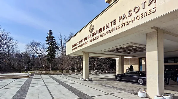 Катастрофа, документи, забрана: Българка е блокирана в Северна Македония 8 месеца