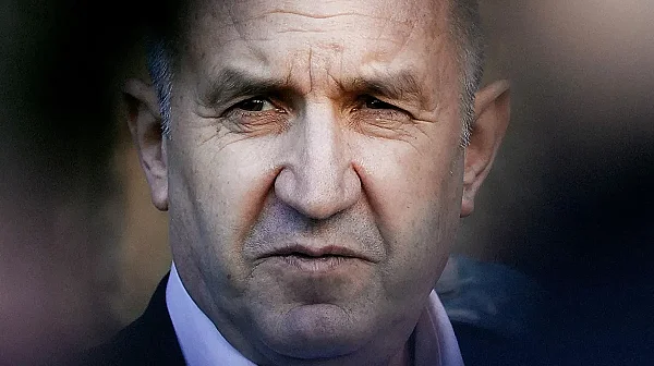 Reuters и Politico видяха триумф на проруския курс в изборния резултат на Радев